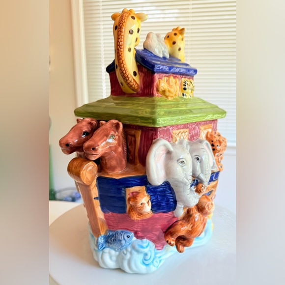 Vintage Jay Imports Colorful Noah's Ark Ceramic Cookie Jar - Picture 6 of 15